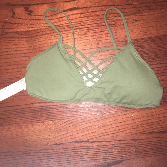 strappy scoop bikini top